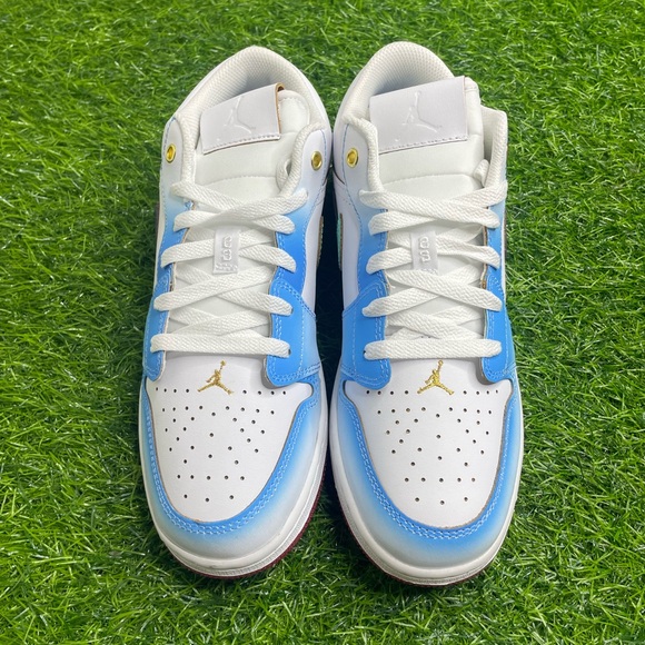 Air Jordan 1 Low SE University Blue Size Women’s 8.5 (BRAND NEW WITH BOX) - Picture 4 of 7